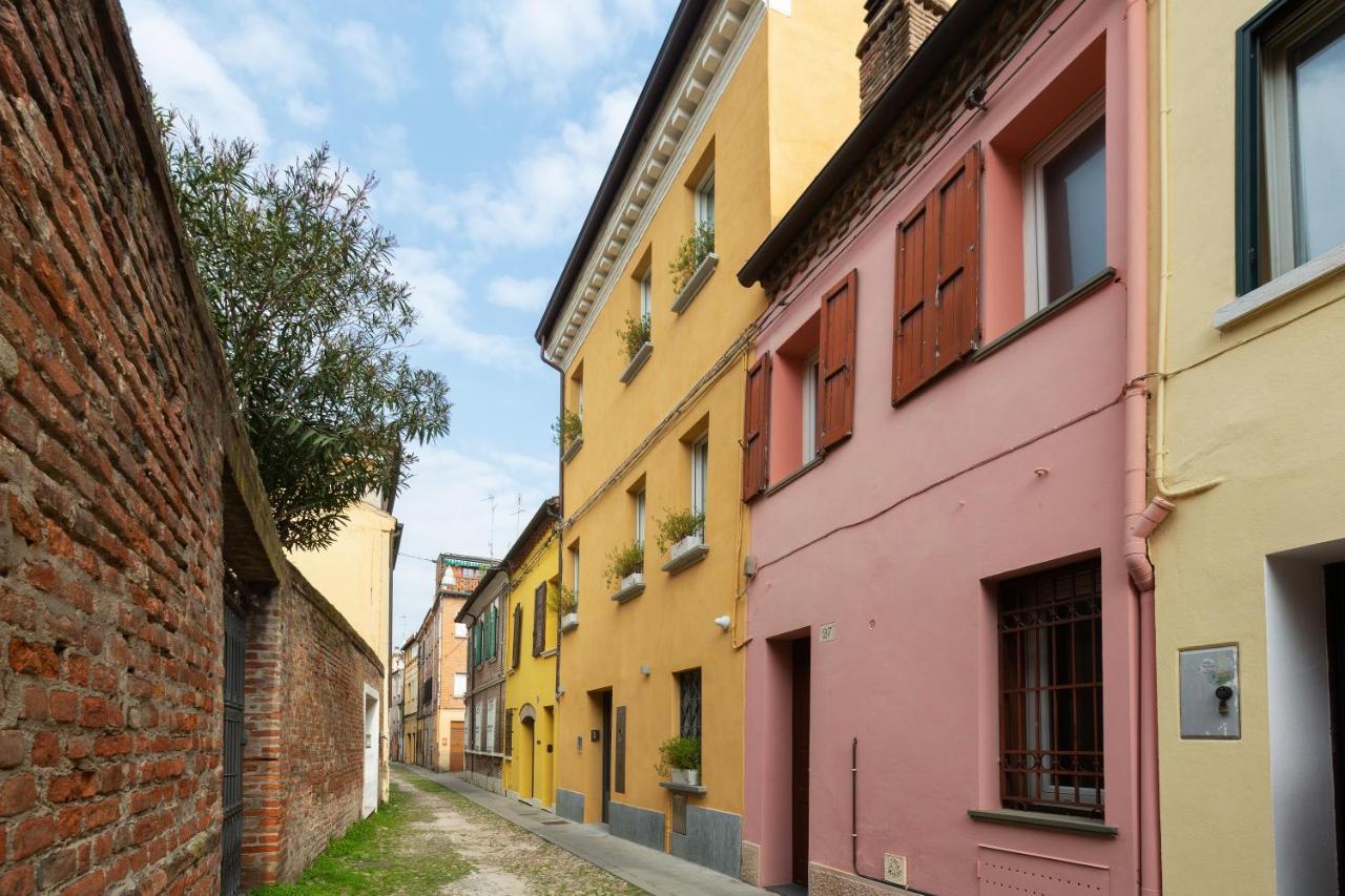 Malagigi Guest House フェラーラ エクステリア 写真