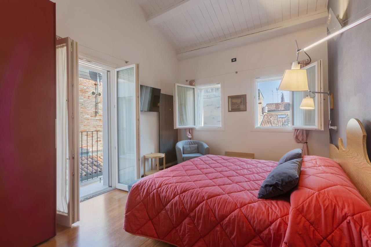 Malagigi Guest House フェラーラ エクステリア 写真