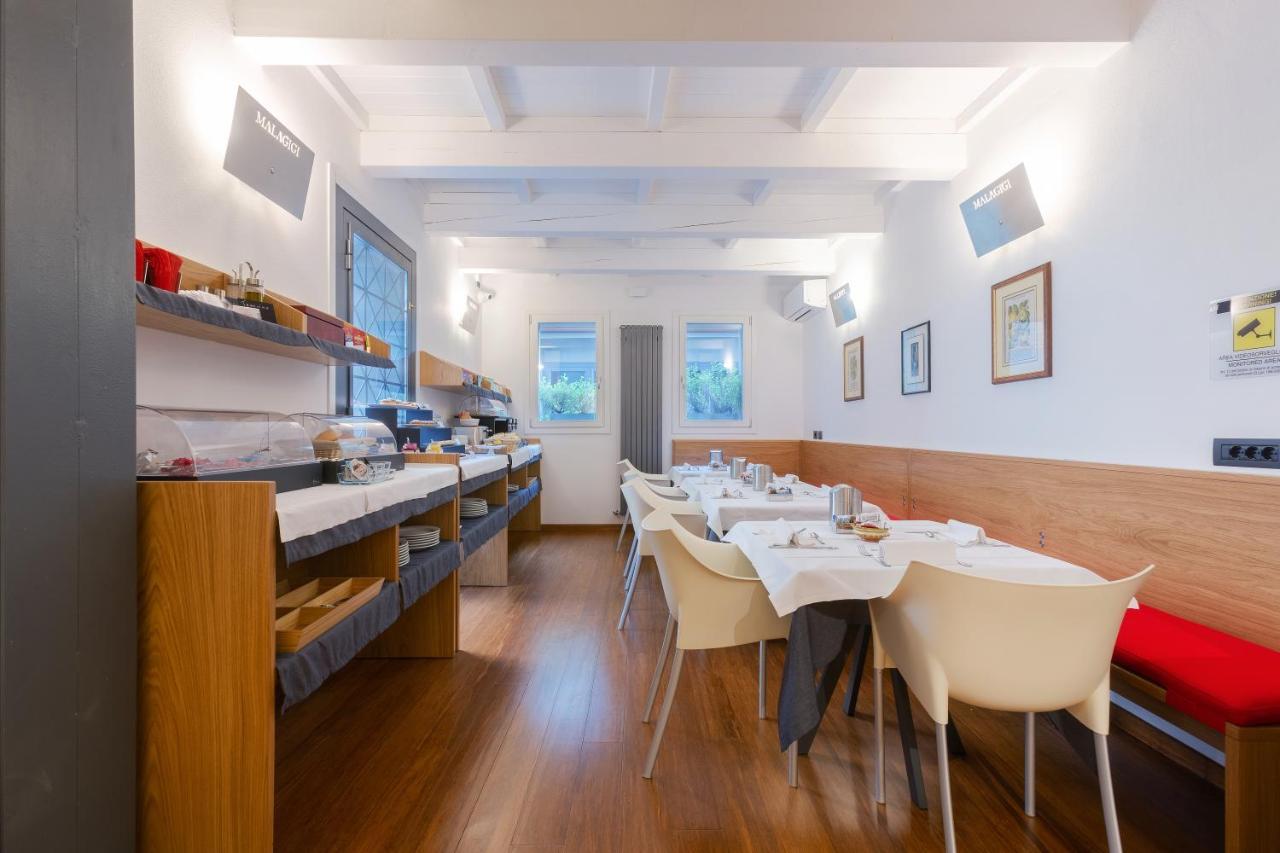 Malagigi Guest House フェラーラ エクステリア 写真